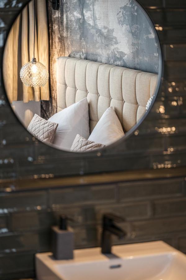 Alpendorf Hotel Stern سانكت يوهان ايم بونغ المظهر الخارجي الصورة